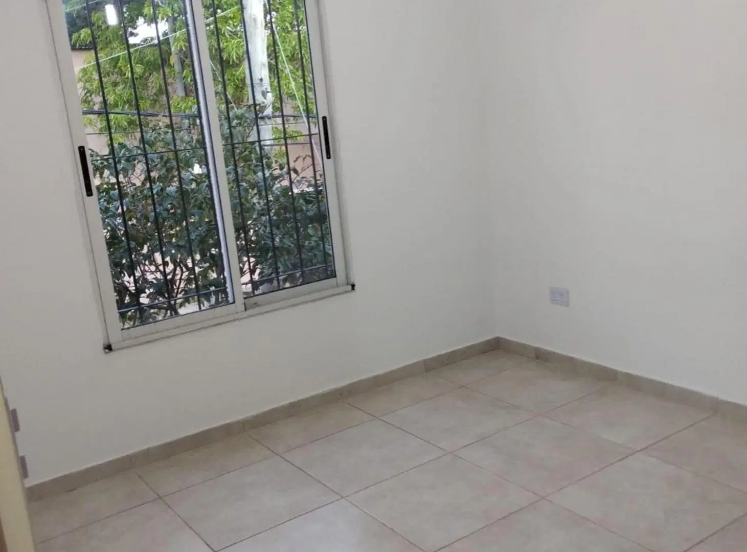 VENTA DPTO 3 AMBIENTES- CASTELAR OFRECE FINANCIAR 3