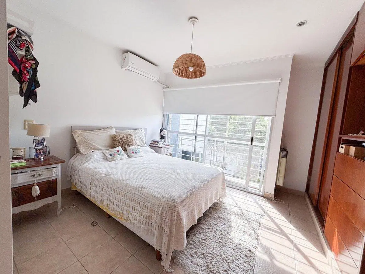 VENTA CASA 5 AMB C/QUINCHO + PARRILLA - ITUZAINGO 4