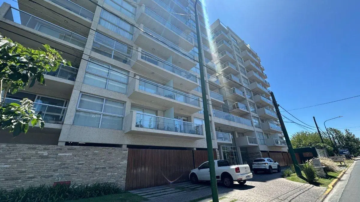 Cochera en venta en Planta Baja - Centro Ituzaingo 3