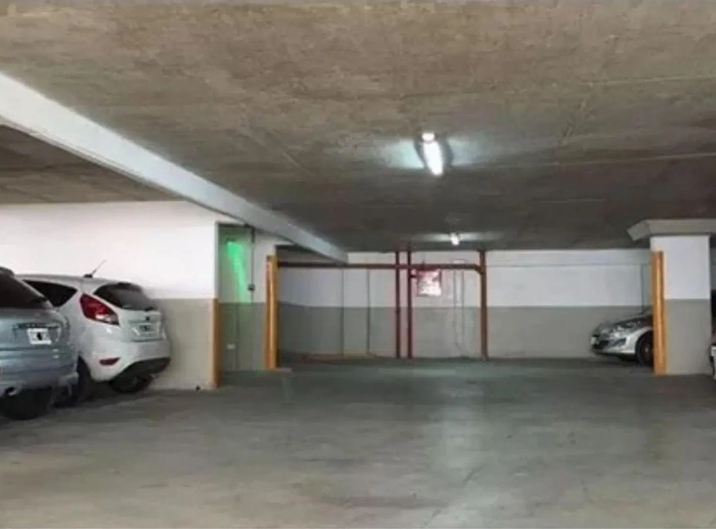 VENTA COCHERA FIJA CUBIERTA UBICACION TEATRAL CABA 2