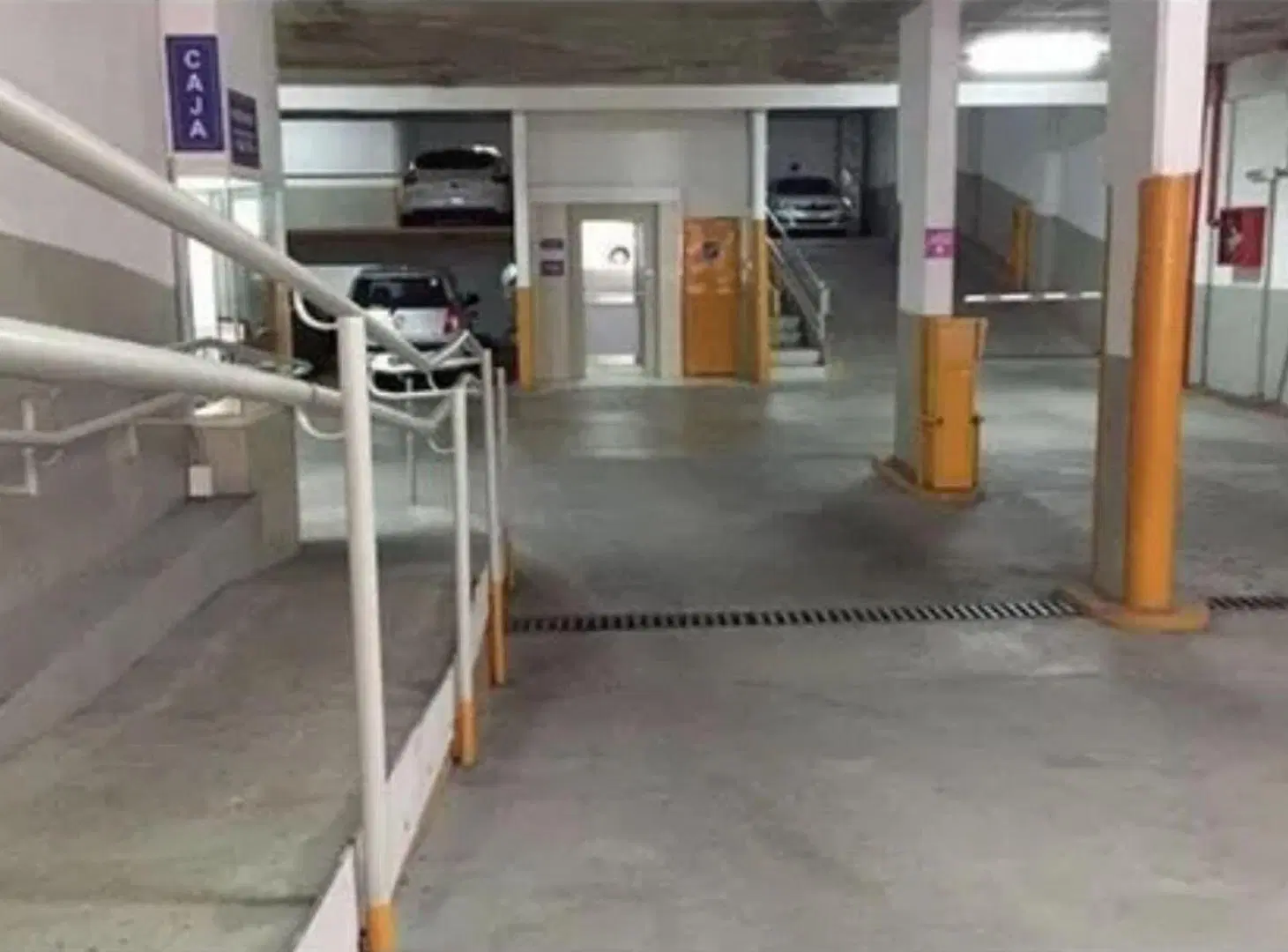 VENTA COCHERA FIJA CUBIERTA UBICACION TEATRAL CABA 4