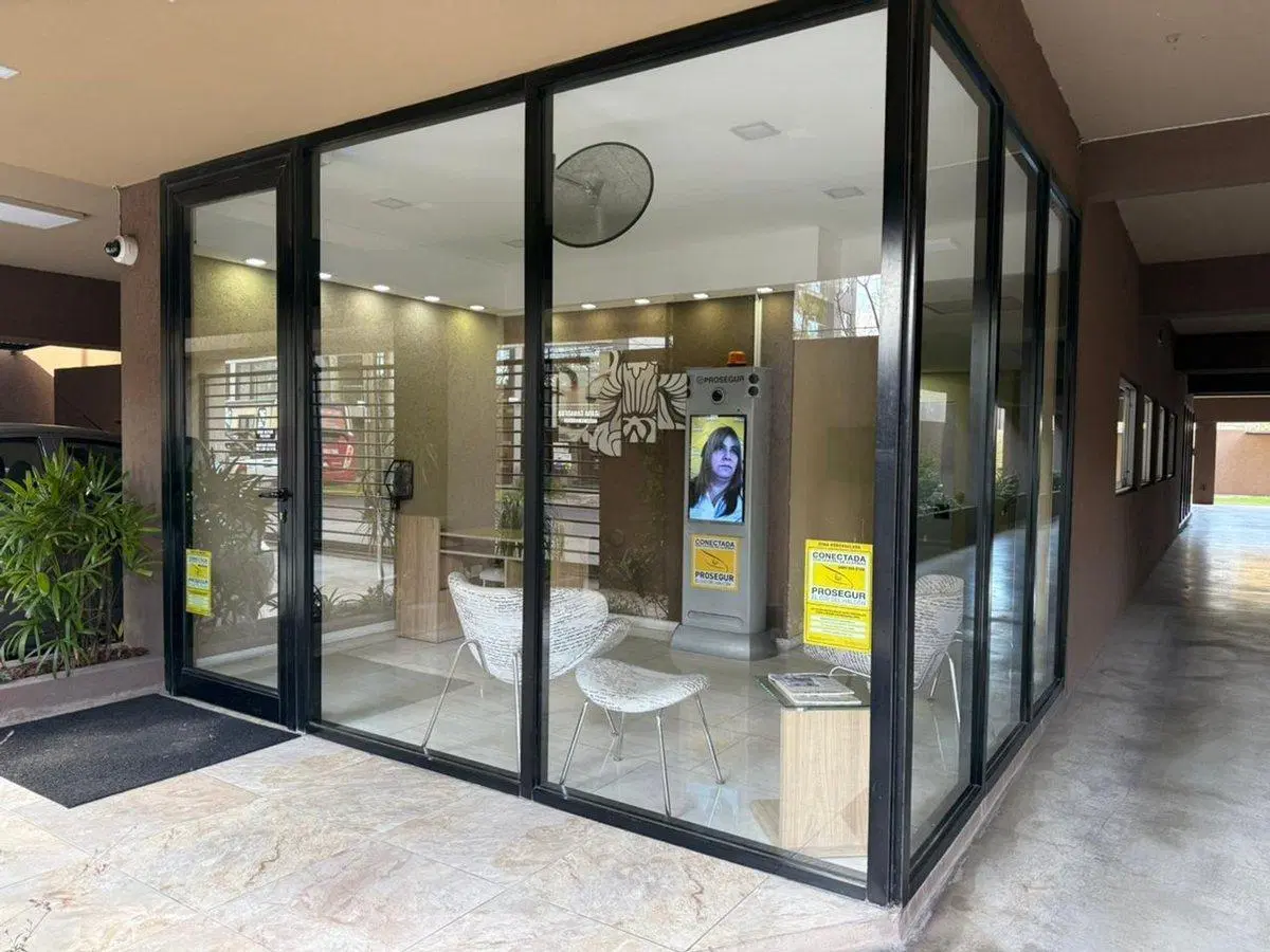 VENTA COCHERA CUBIERTA - ITUZAINGO 5
