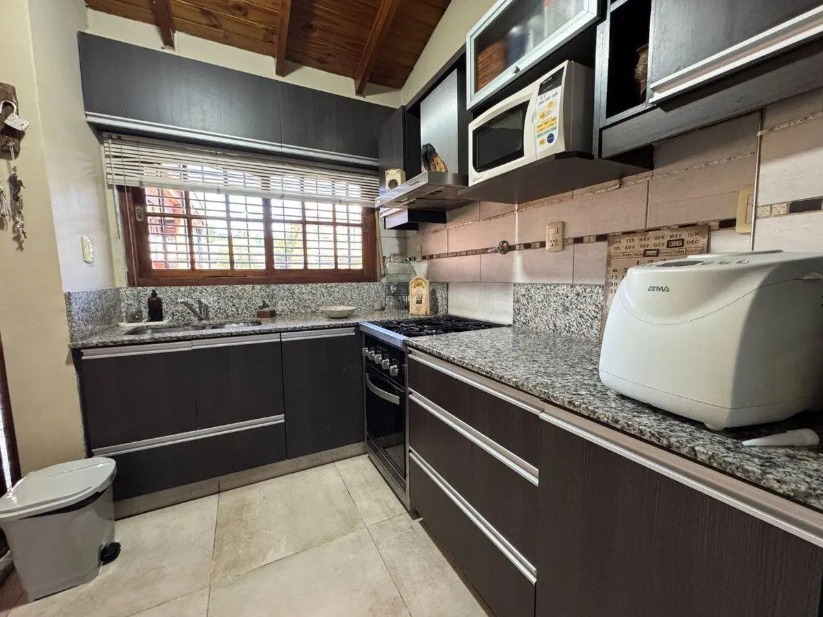 VENTA CASA 3 AMB I.CASANOVA CENTRO PARQUE QUINCHO 5