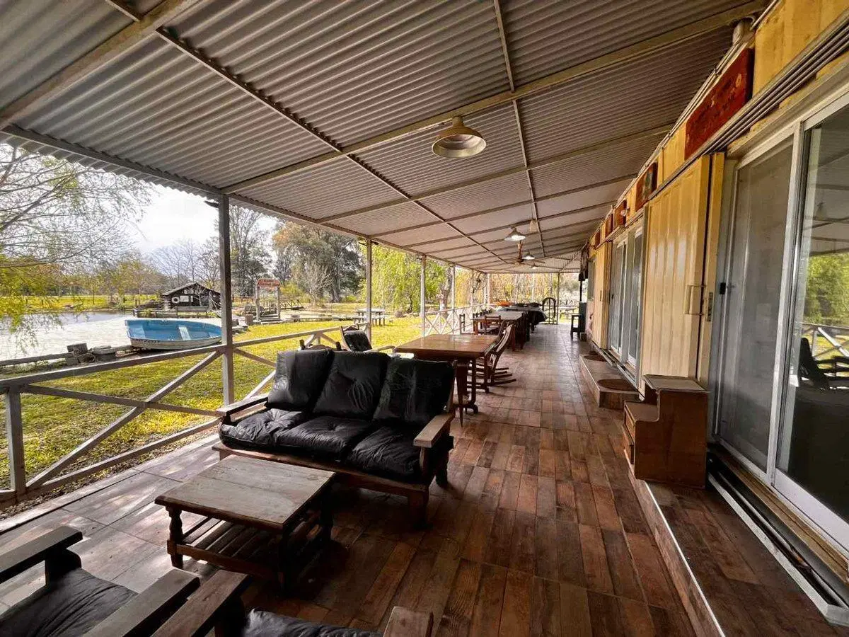 CASA EN VENTA ESTILO CAMPO  - CHACRAS DEL PARANA 4
