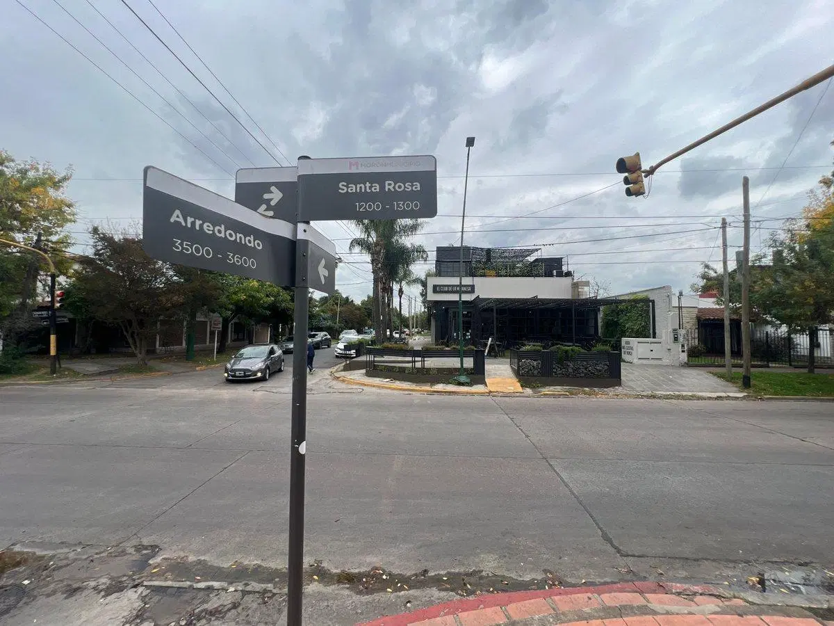 ALQUILER LOCAL CASTELAR NORTE SANTA ROSA ESQUINA 3