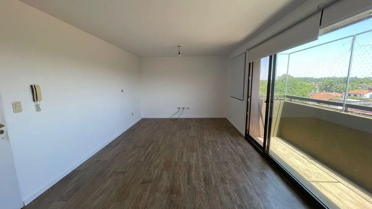 VENTA DPTO 4 AMB CASTELAR NORTE COCHERA Y TERRAZA 2