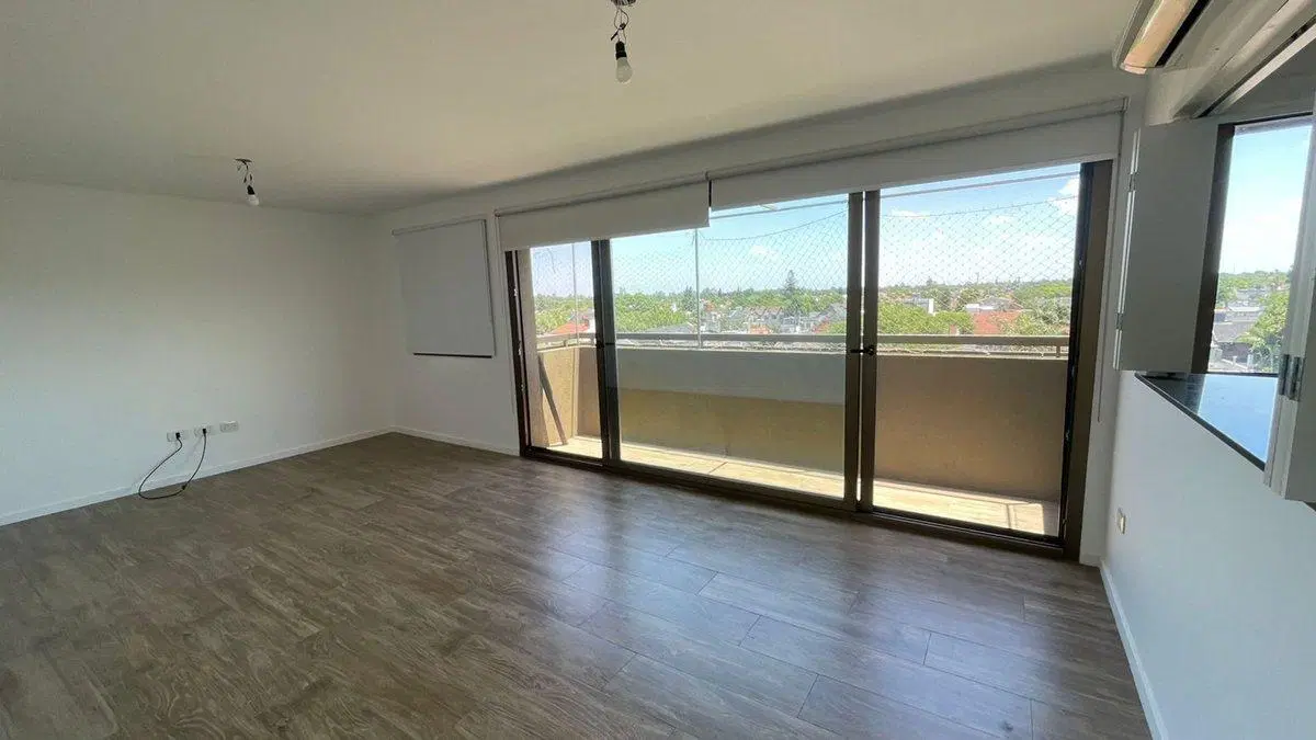 VENTA DPTO 4 AMB CASTELAR NORTE COCHERA Y TERRAZA 5