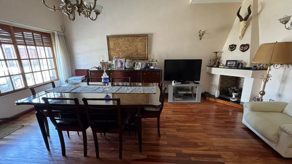 VENTA CASA 3 AMBIENTES- CIUDADELA- APTO CREDITO 4