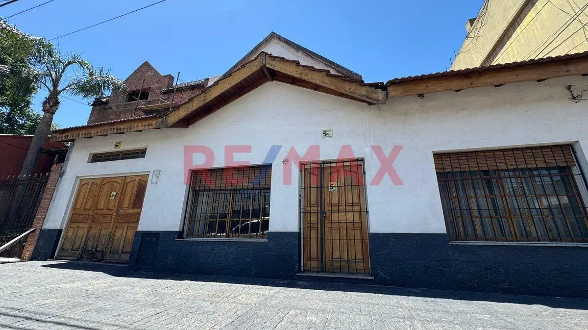 VENTA CASA 3 AMBIENTES- CIUDADELA- APTO CREDITO 5