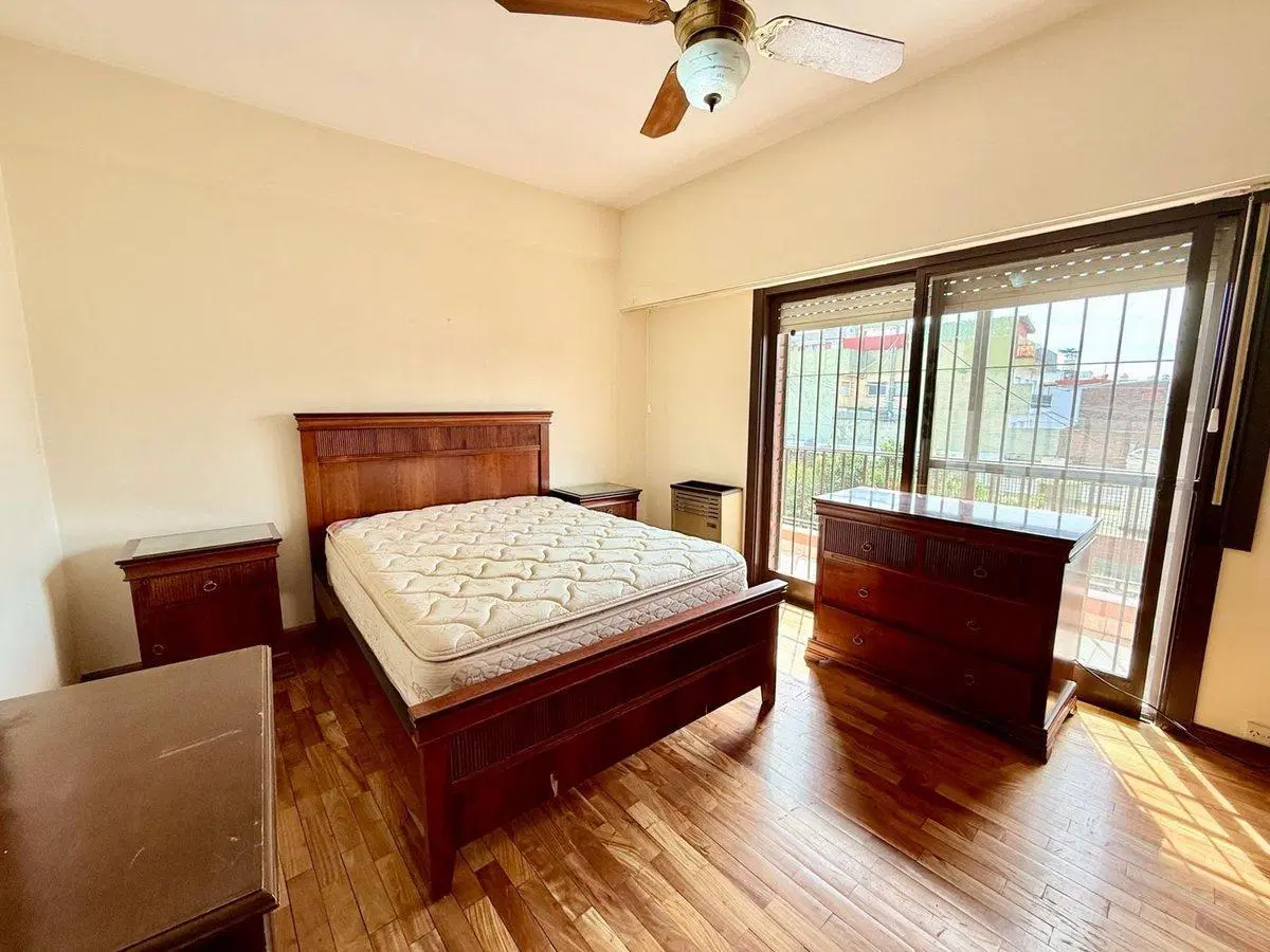 VENTA CASA 4 AMB CON PARQUE PILETA - RAMOS MEJIA 3