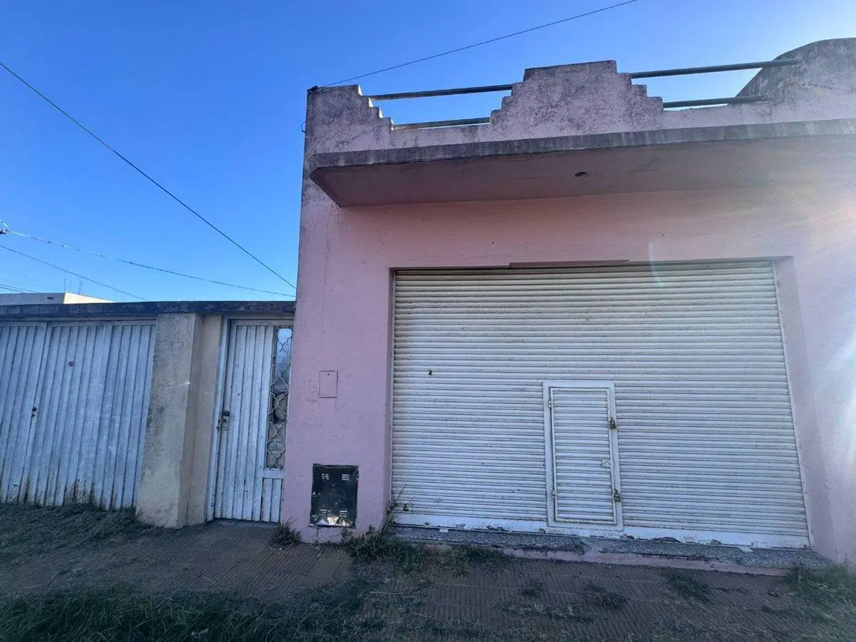 VENTA CASA 3 AMB CASANOVA GARAGE PATIO APTO CREDIT 3