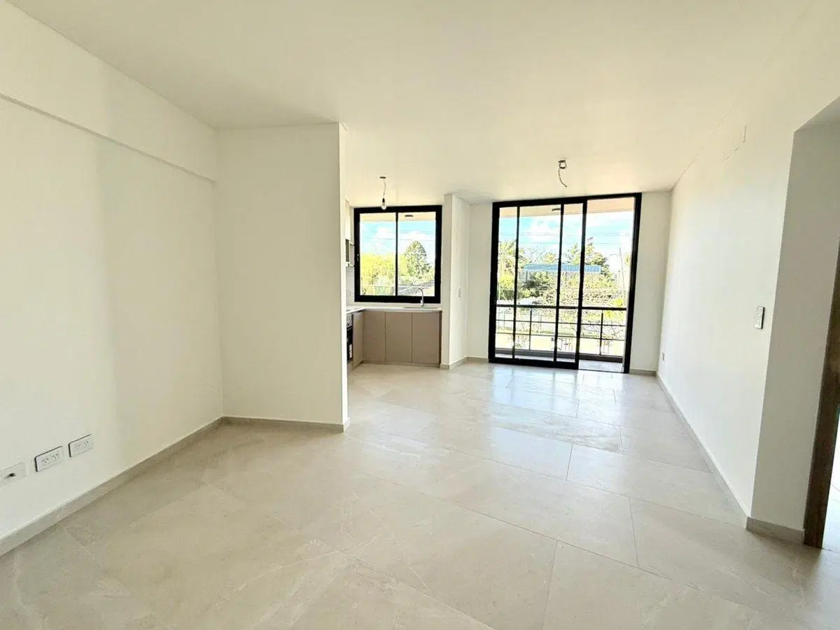 Venta depto 3 amb con terraza y cochera Ituzaingo 2