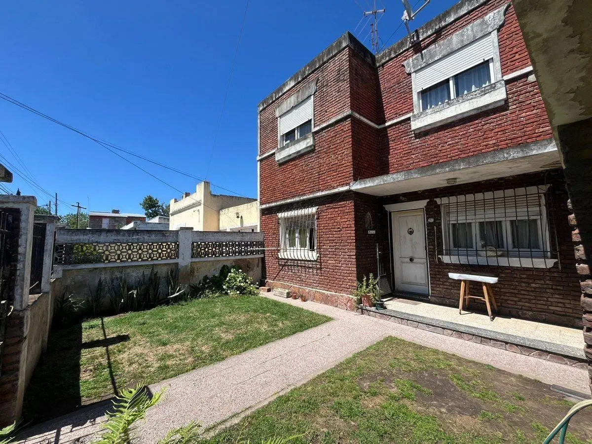 VENTA CASA LOTE PROPIO MULTIFAMILIAR MERLO 5