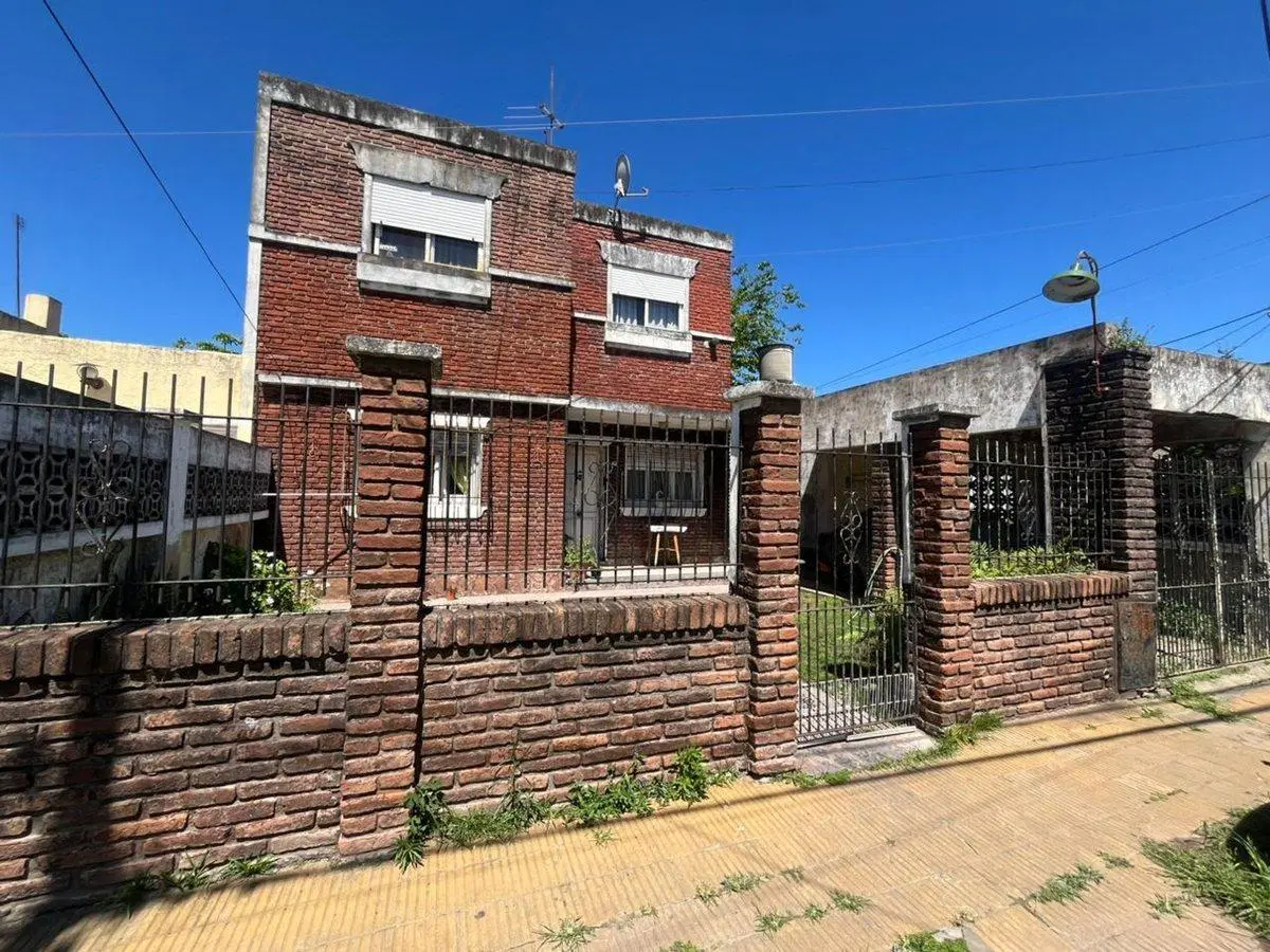 VENTA CASA LOTE PROPIO MULTIFAMILIAR MERLO 4