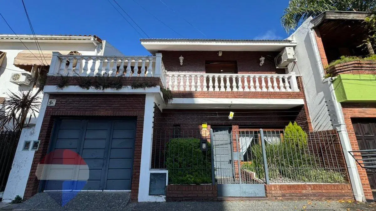 VENTA CASA 4 AMBIENTES MERLO CENTRO-APTA CREDITO 2