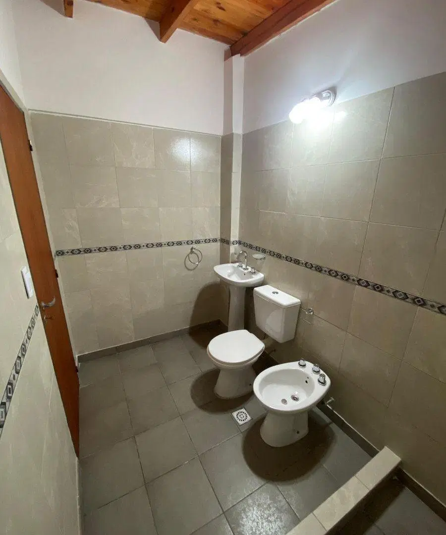 VENTA DUPLEX 3 AMB PATIO COCHERA QUINCHO CASTELAR 4