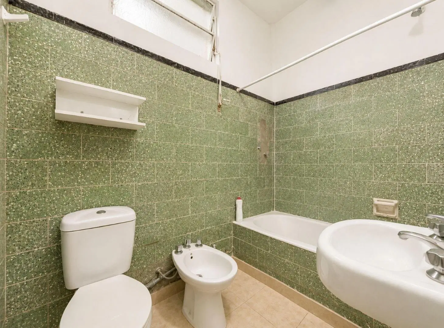 VENTA DEPTO POR ESCALERA 2 AMBIENTES PEDRO GOYENA 8