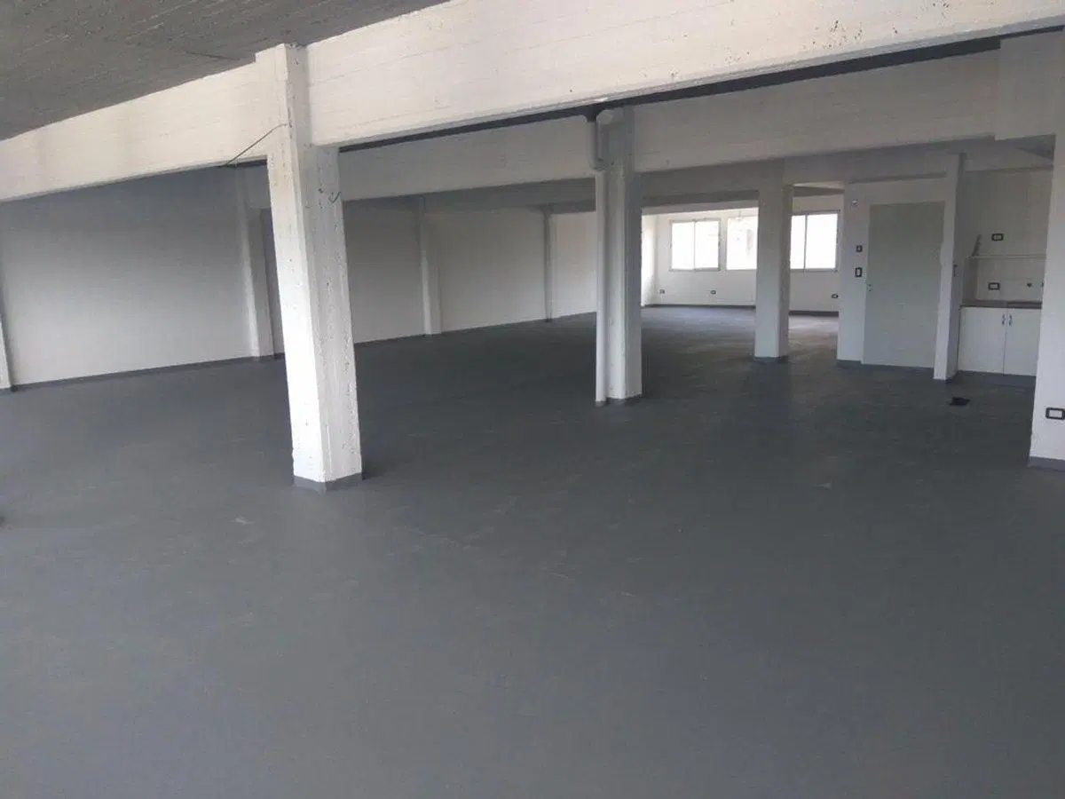 VENTA OFICINAS COMERCIAL A ESTRENAR, MERLO CENTRO 3