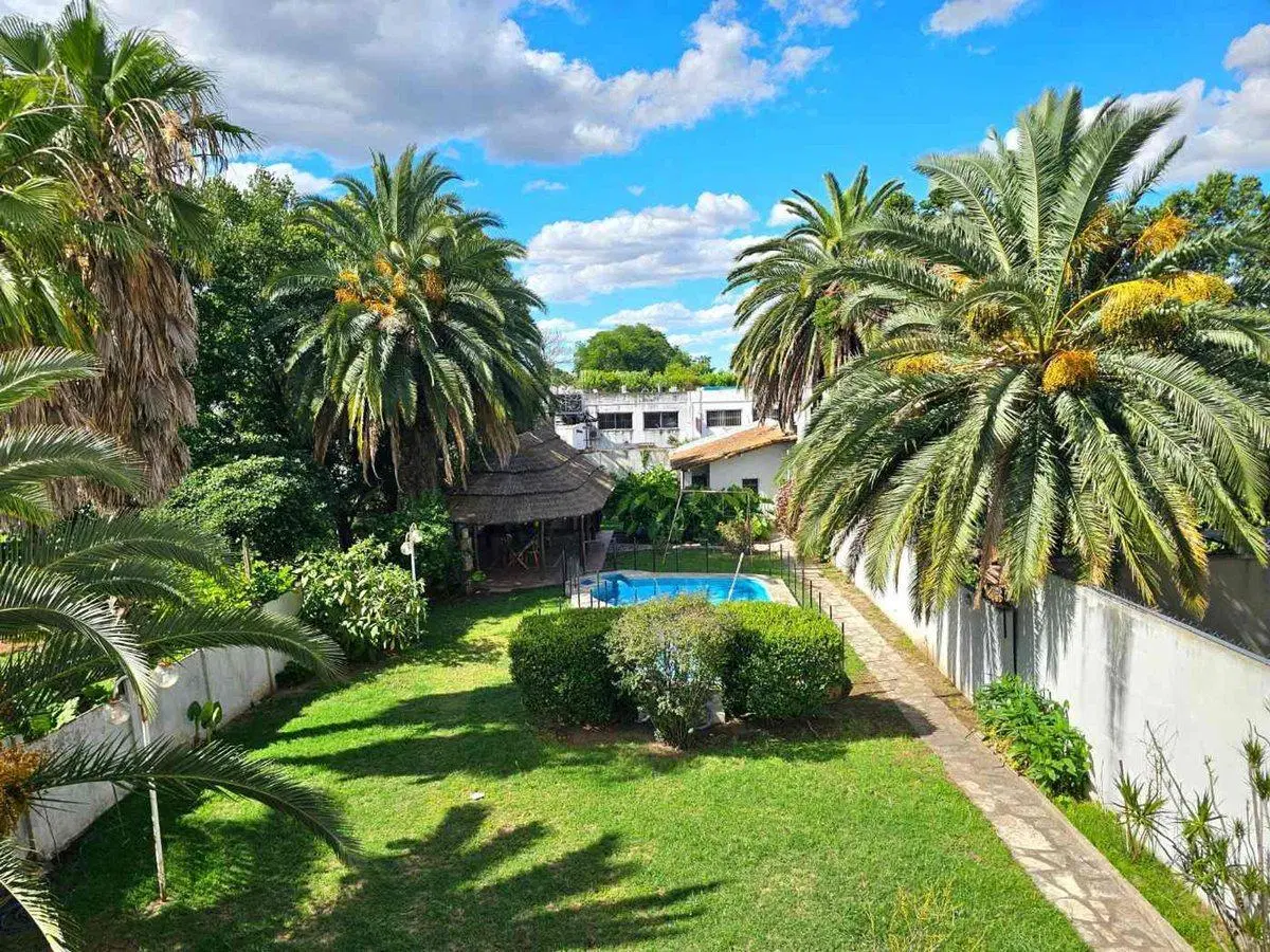 ALQUILER CASA 5 AMB CON PILETA QUINCHO Y DEPTO 2 3