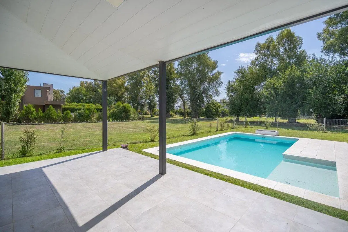 VENTA CASA BARRIO PRIVADO PRADOS DEL OESTE 3