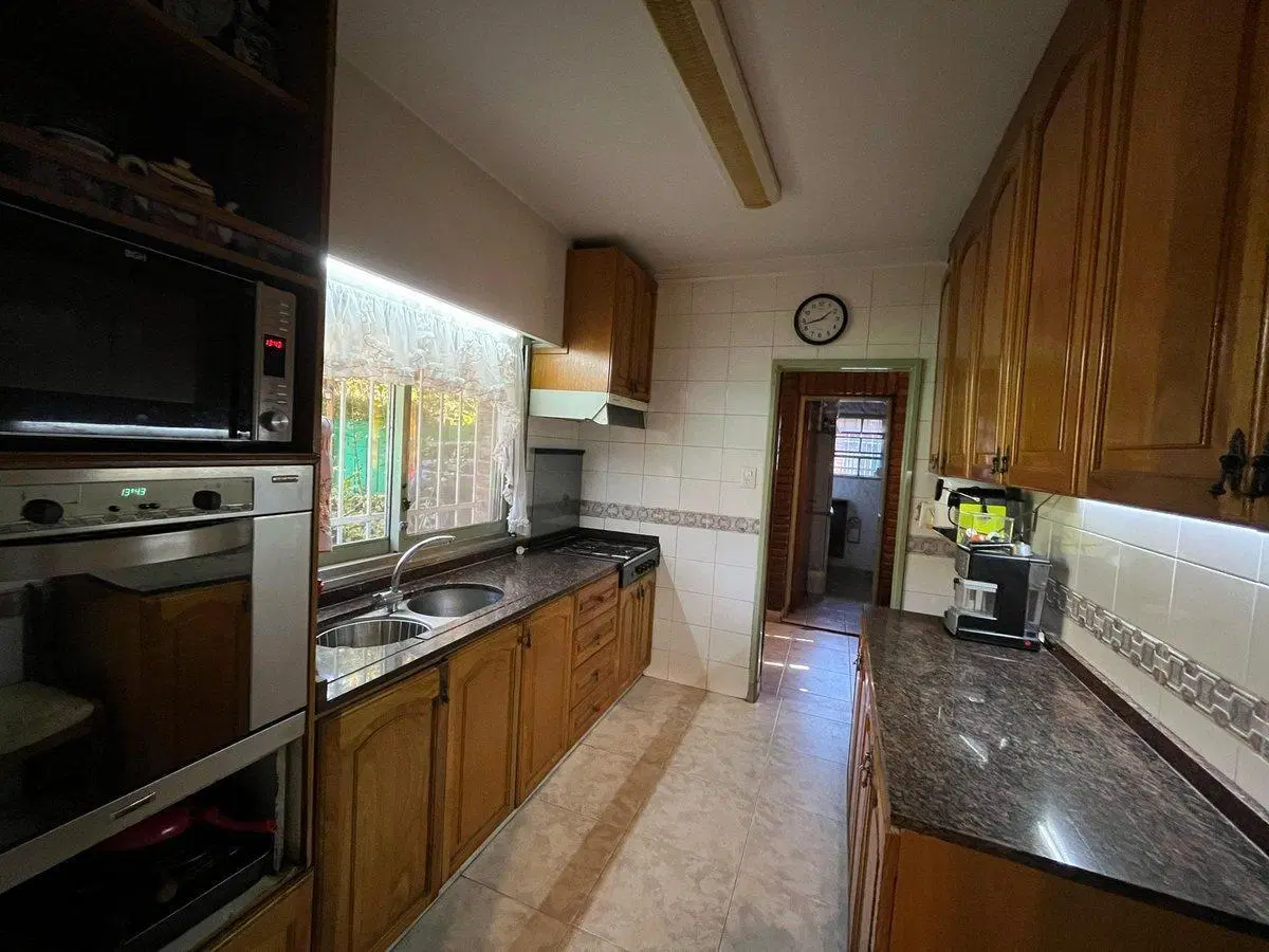 VENTA CASA 3 AMBIENTES LOTE 1000Mts2 PARQUE LELOIR 5