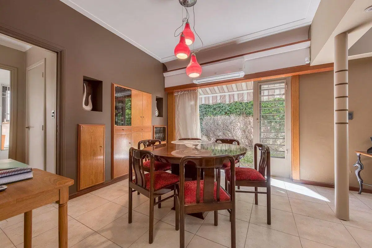 VENTA CASA 5 AMBIENTES CON PATIO Y OFICINA HAEDO 3