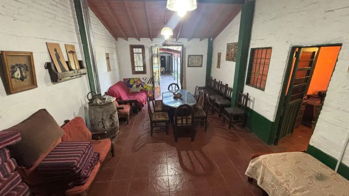 VENTA CASA 4 AMB PILETA, MORENO A 50M DE ACC OESTE 2