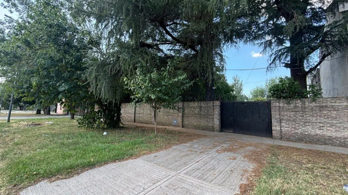 VENTA CASA 4 AMB PILETA, MORENO A 50M DE ACC OESTE 3