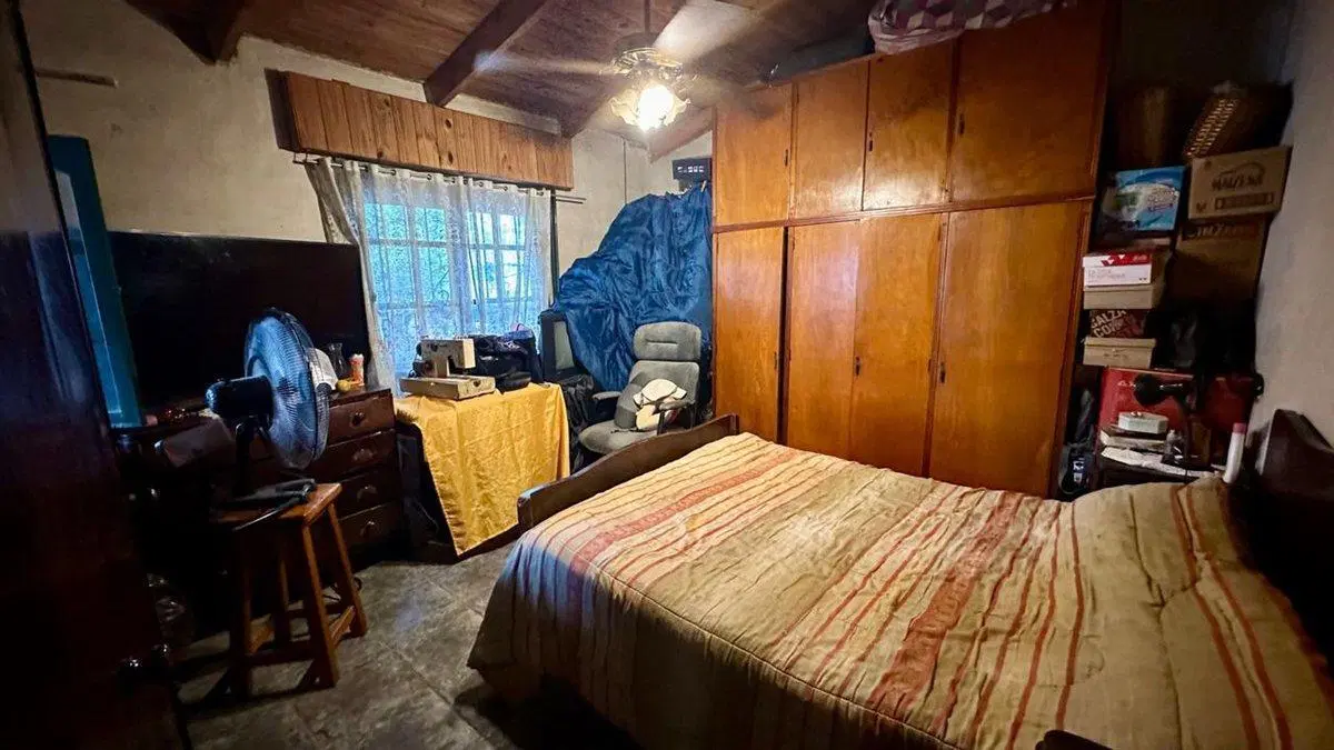 VENTA LOTE C/ CASA ITUZAINGO EXCLENTE UBICACION 4
