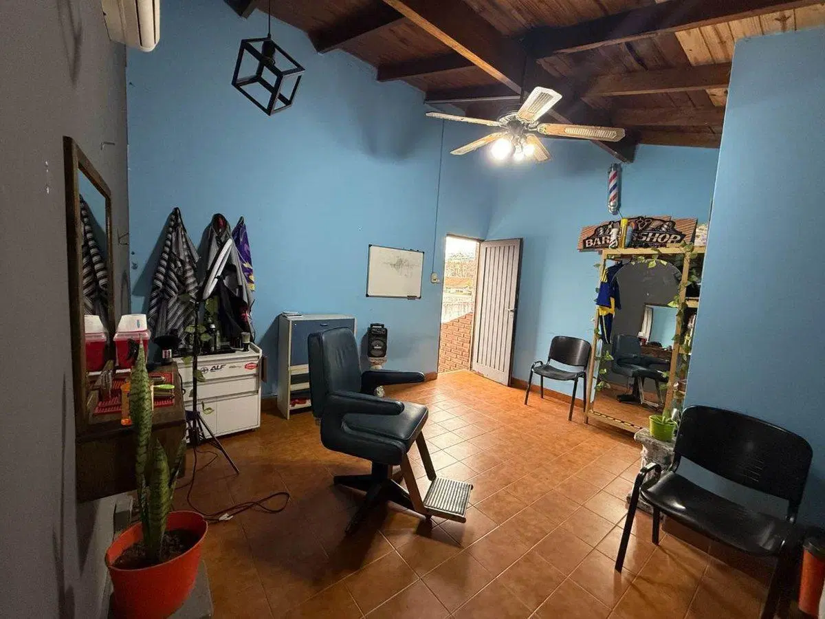 VENTA CASA + DEPTO 5 AMBIENTES EN ITUZAINGÓ SUR 2