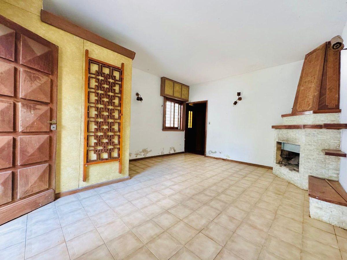 Foto de VENTA CASA 5 AMBIENTES Y LOCAL A REFACCIONAR MORON, imagen 2
