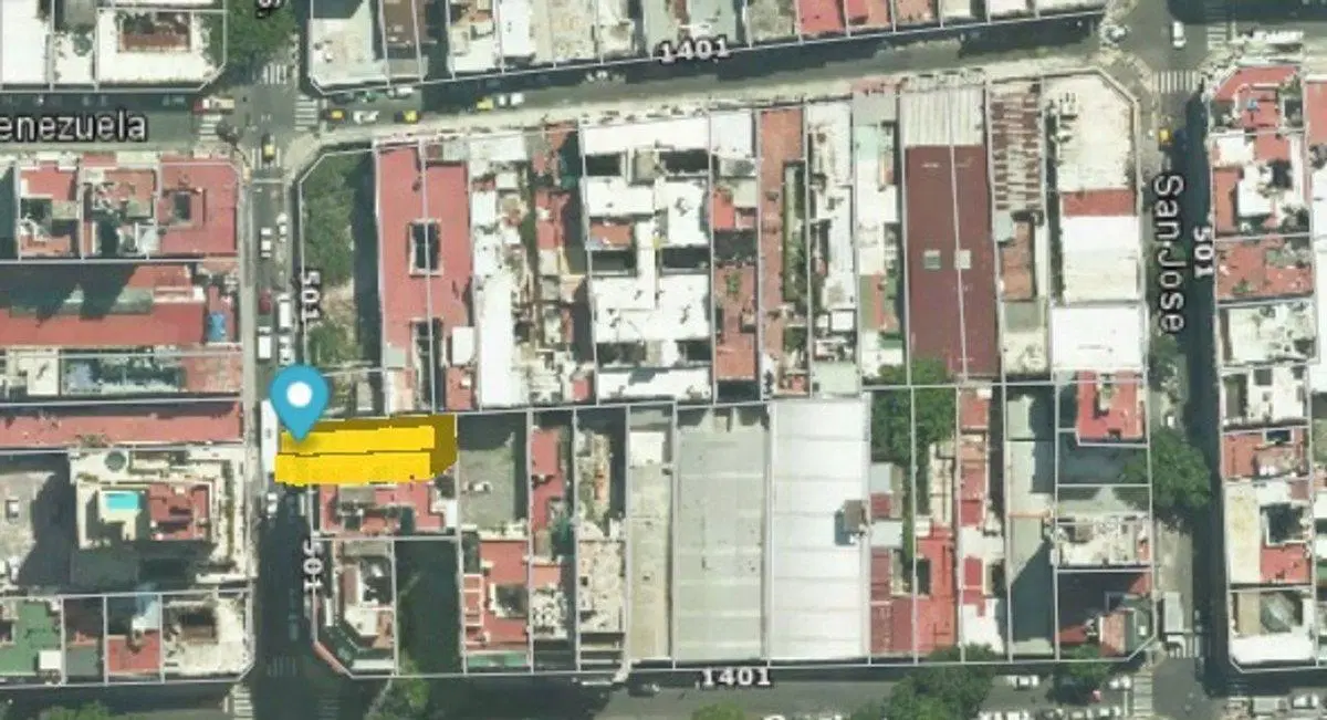 VENTA CASA/LOTE  161M2 EN MONSENSERRAT 3