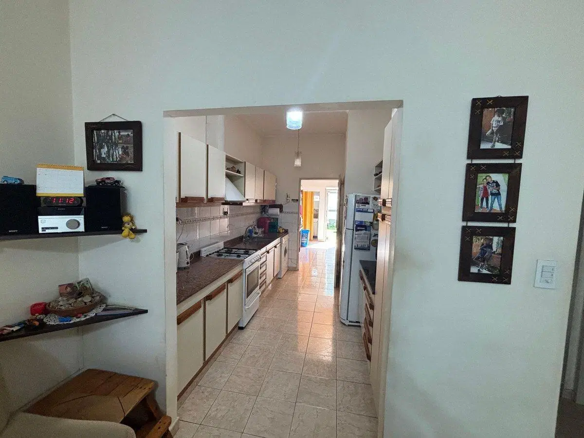 Venta Casa 4Ambientes.Moreno Centro  Multifamiliar 5
