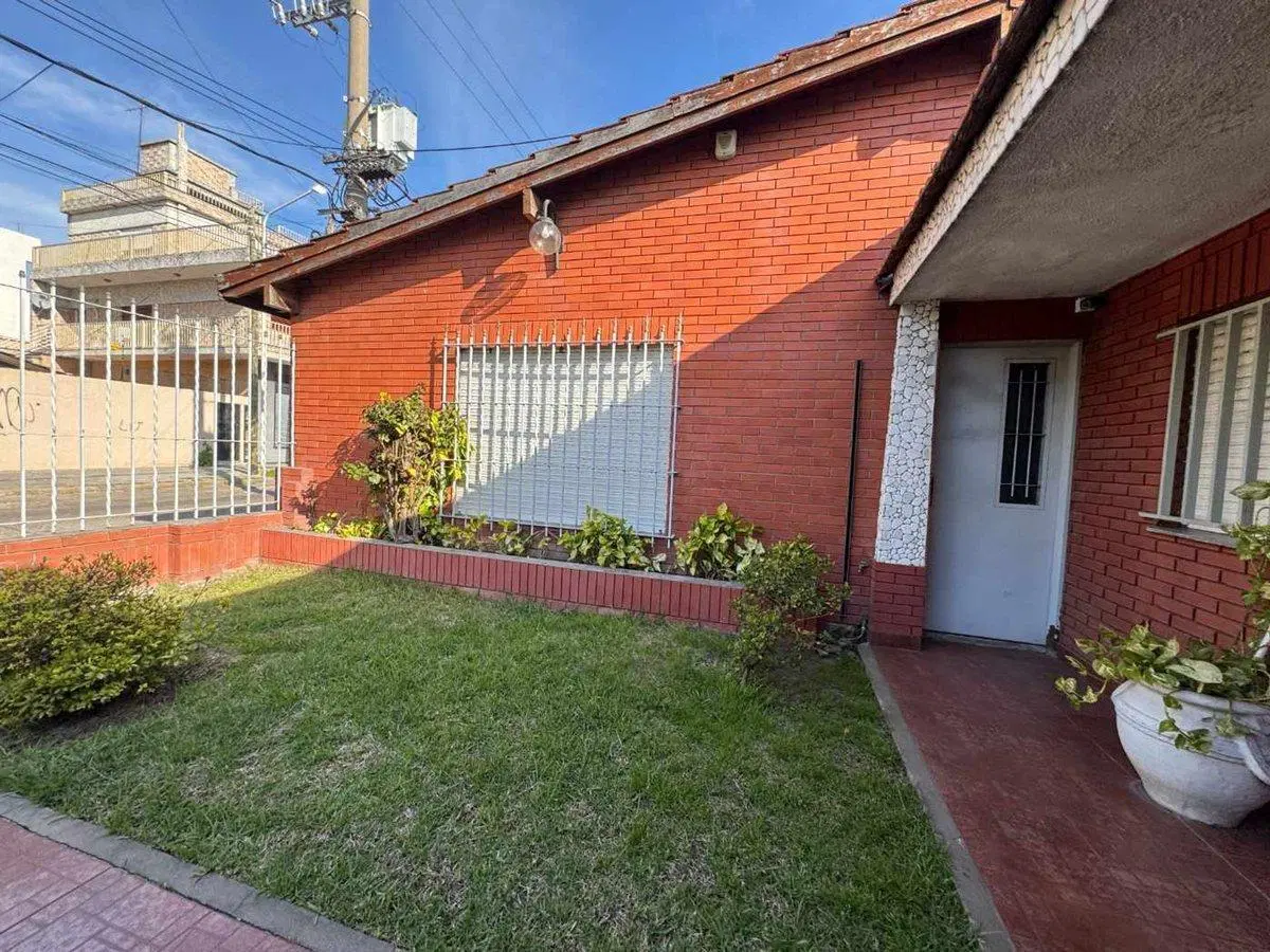 VENTA CASA 3 AMB CASANOVA CENTRO GARAGE PATIO 5