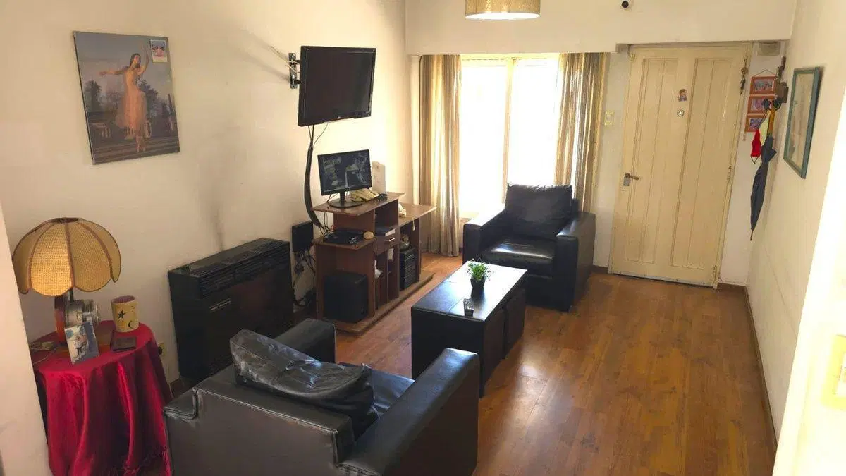 VENTA- CASA 4 AMB. C/COCHERA- ITUZAINGO 2