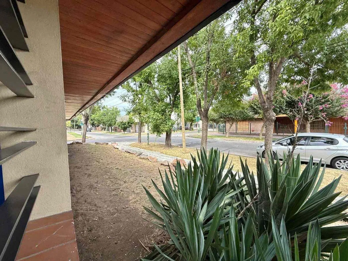 CASA EN VENTA PADUA SUR 5 AMB PATIO COCHERA 5
