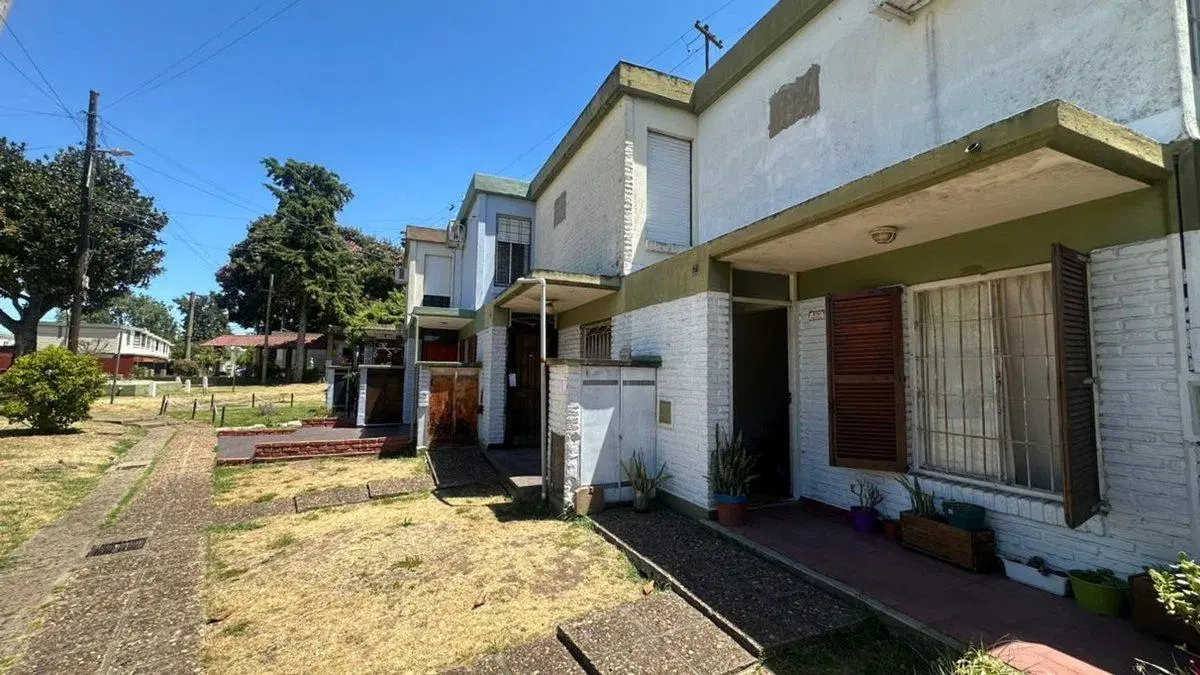 VENTA PH 3 AMB EN  BARRIO LUZ Y FUERZA, MORON 4