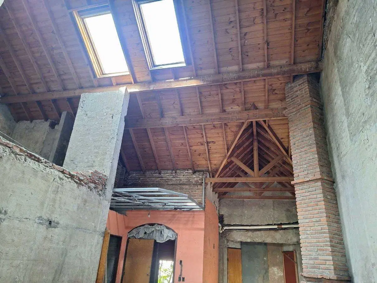 VENTA LOTE CON CASA A DEMOLER RECICLAR MORON 391m2 2