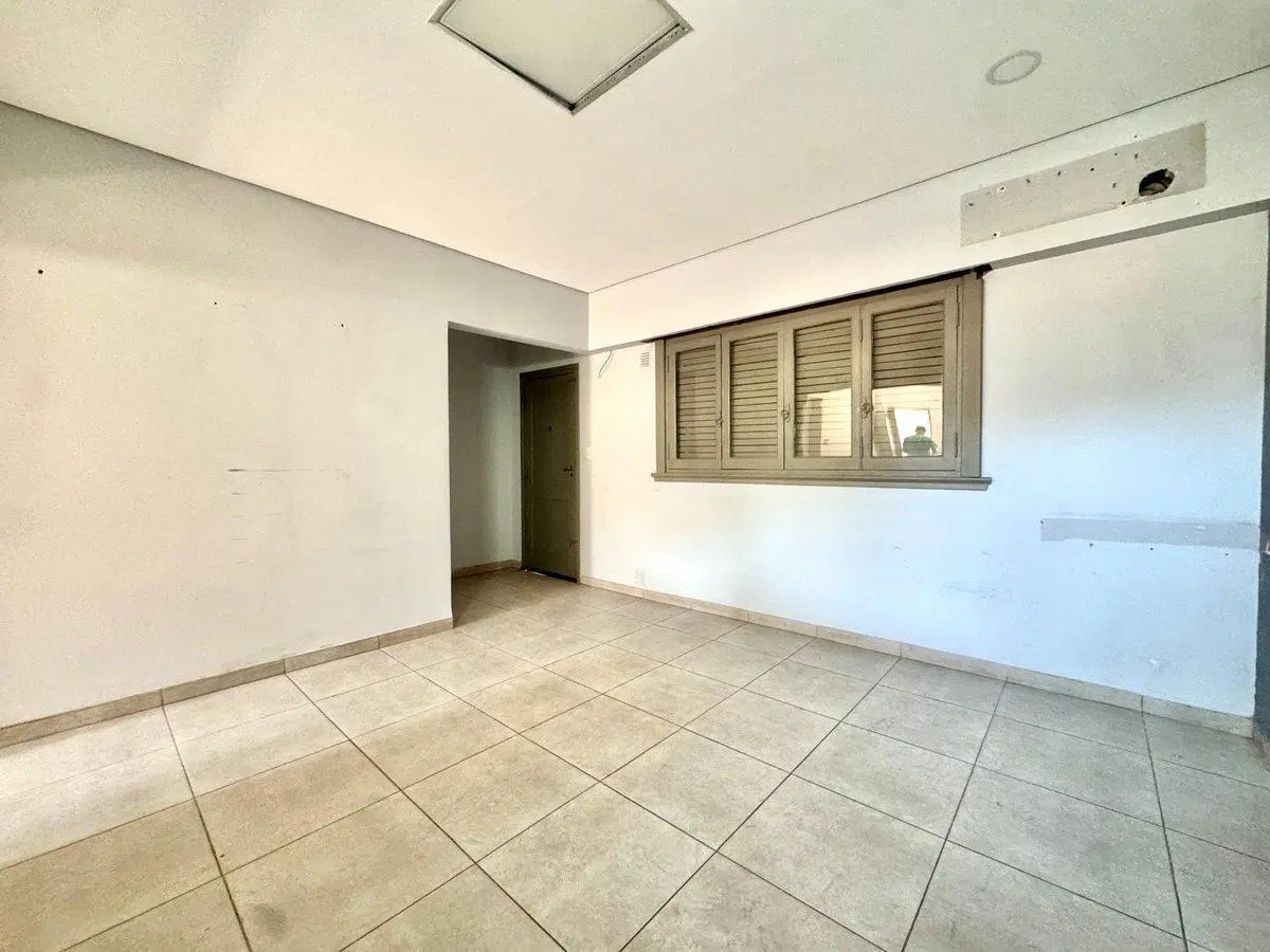 CASA VENTA MERLO LOCAL COCHERA PATIO FINANCIA 2