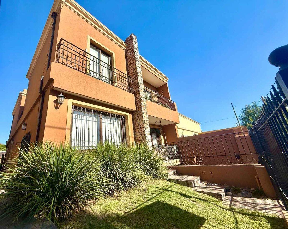 CASA VENTA PADUA ITUZAINGO PISCINA APTA CREDITO