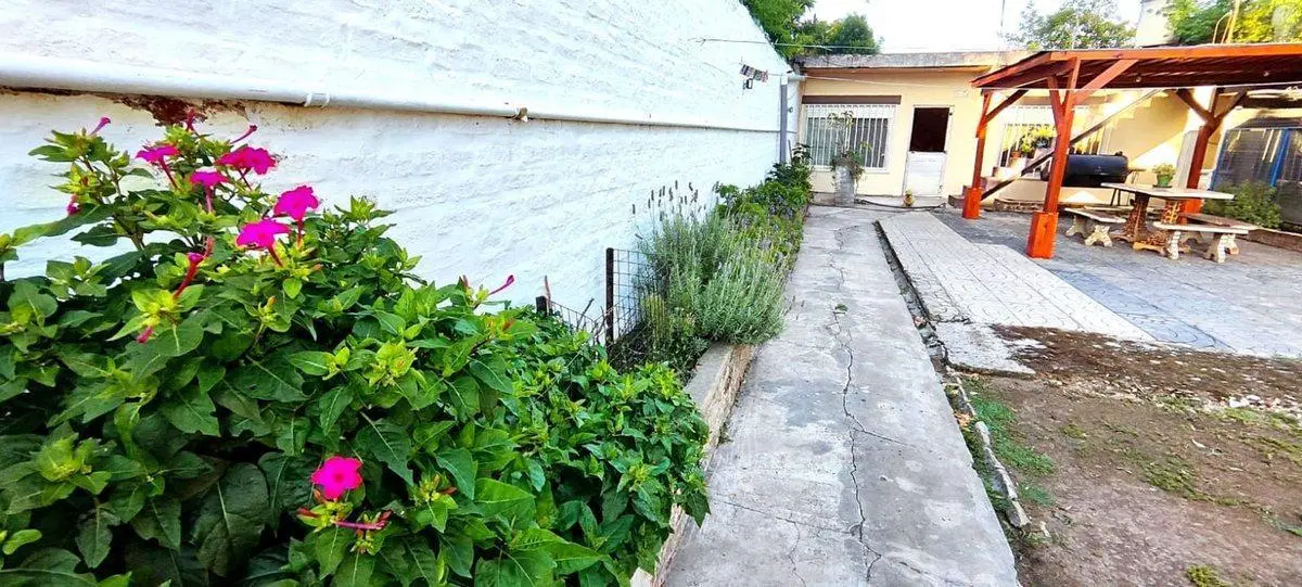VENTA CASA 3 AMB JARDIN TERRAZA GALPON SAN MIGUEL 2