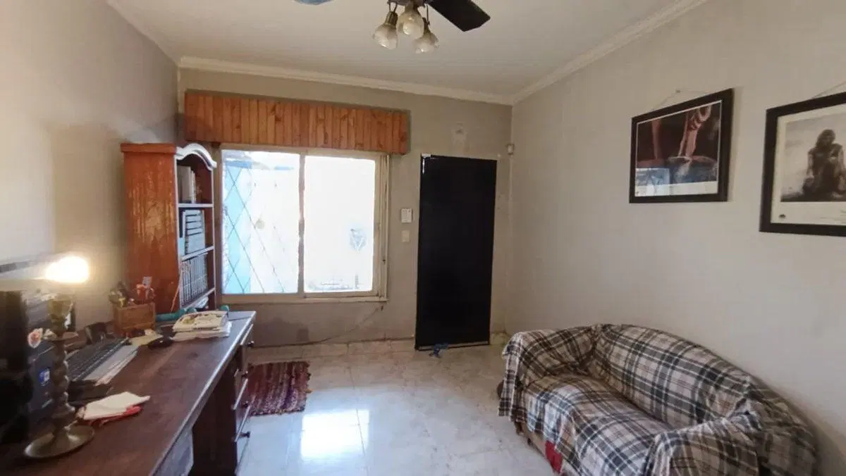 VENTA CASA 3 AMB C/COCHERA PATIO ITUZAINGO A CRED 2