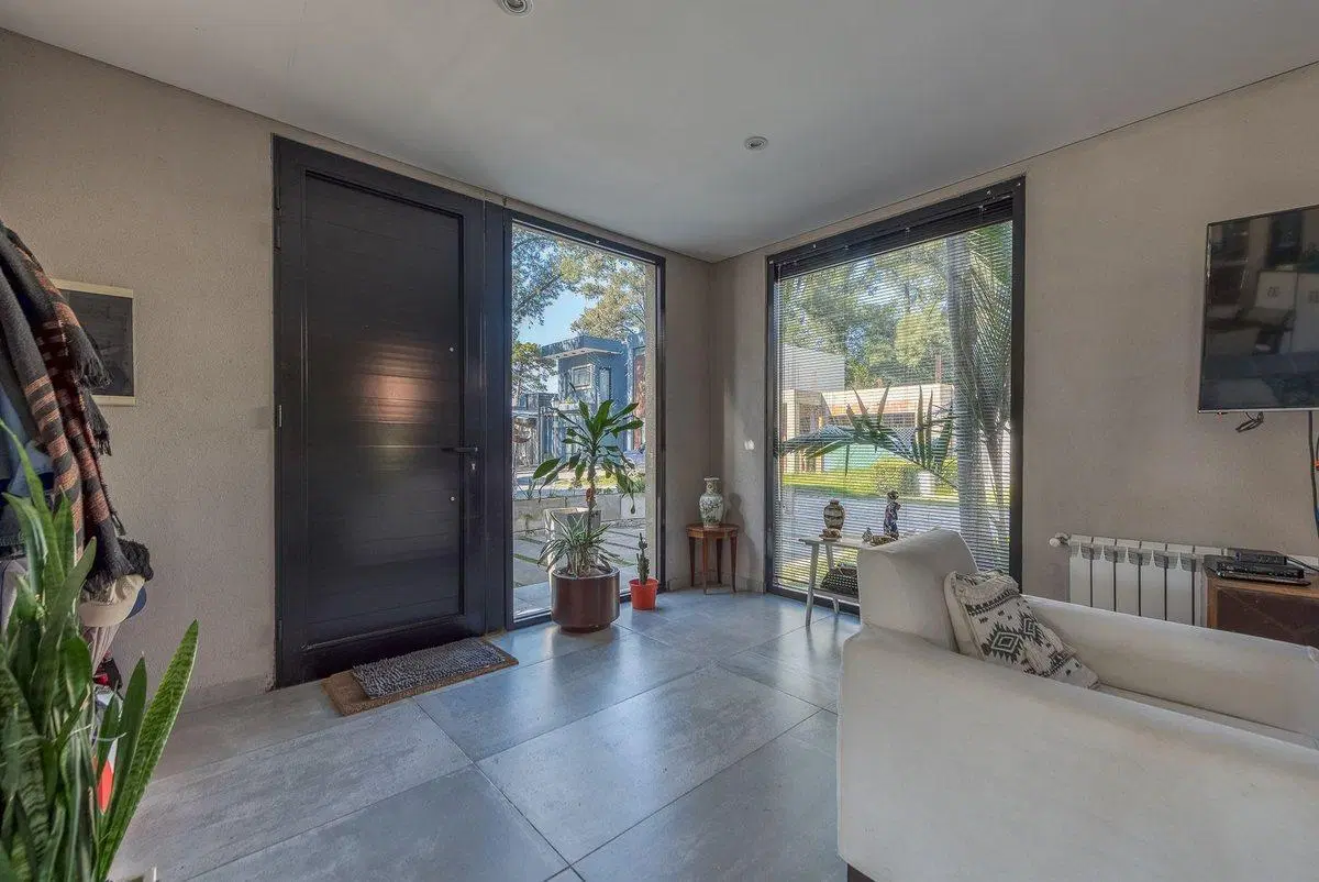 VENTA CASA CONDOMINIO CERRADO PARQUE LELOIR 5
