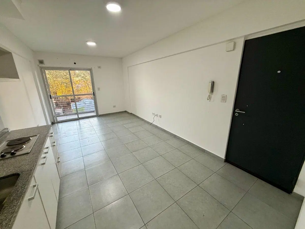 VENTA MONOAMBIENTE MORON BALCON VISTA ABIERTA 4