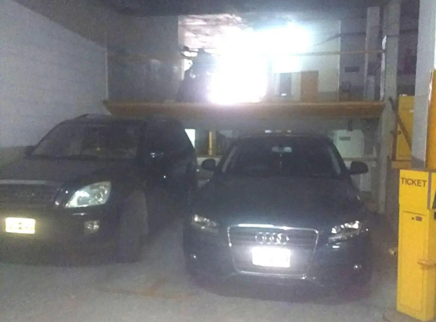 VENTA COCHERA FIJA CUBIERTA BUENA UBICACION  CABA 5