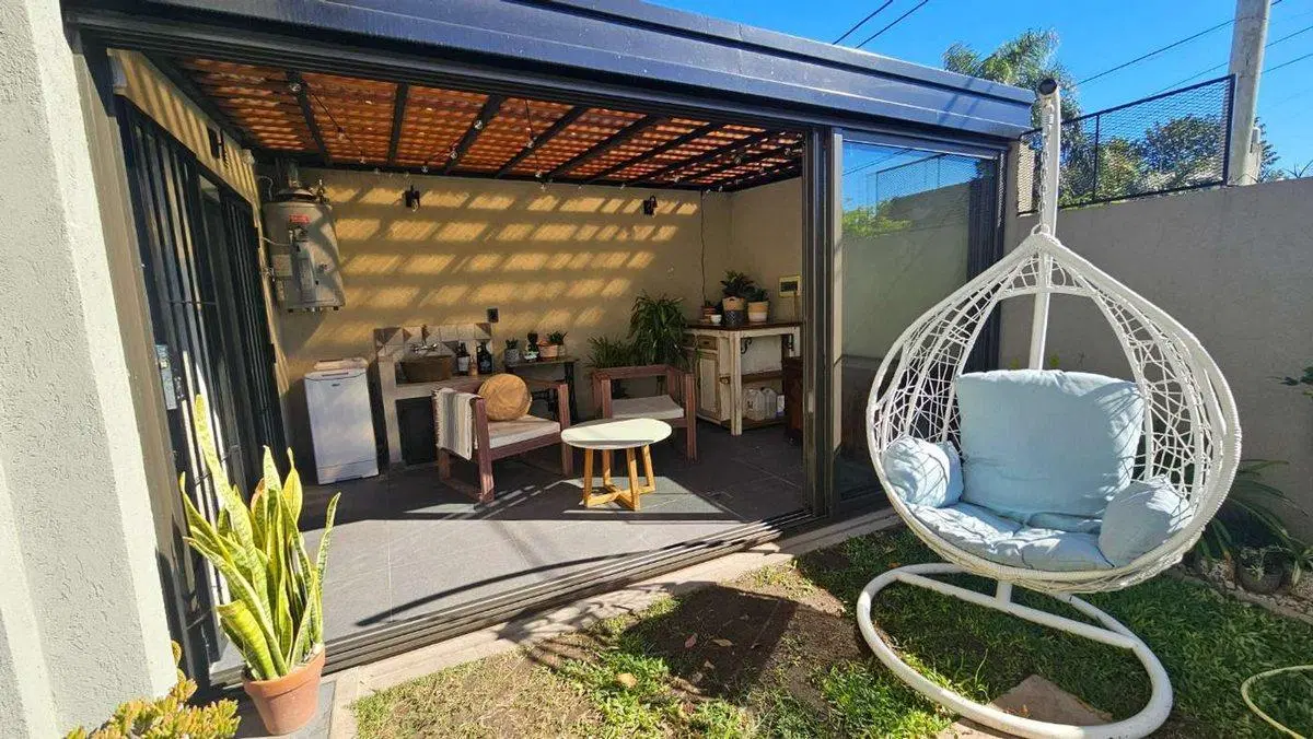 VENTA CASA DUPLEX 3 AMB PARQUE Y QUINCHO ITUZAINGO 3