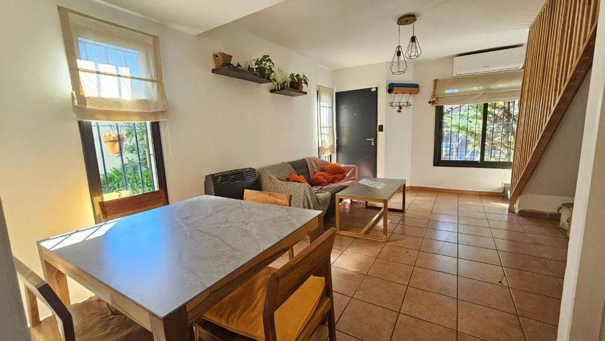 VENTA CASA DUPLEX 3 AMB PARQUE Y QUINCHO ITUZAINGO 4