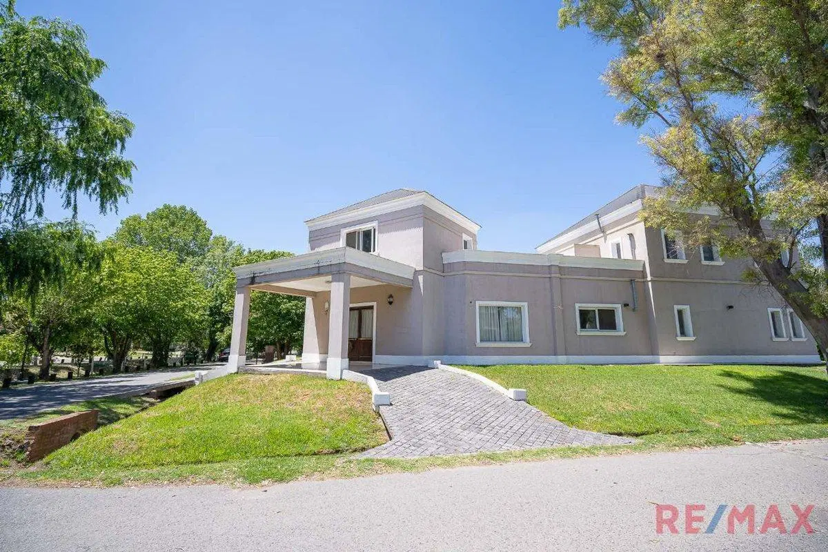 CASA EN VENTA EN COUNTRY LOS ALTOS DEL SOL 4