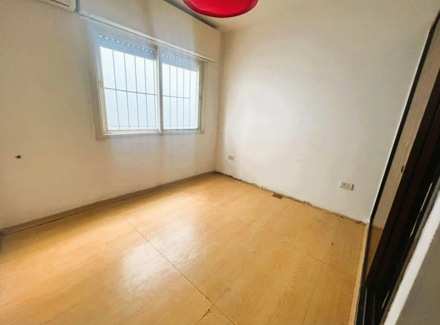 ALQUILER PH 3 AMBIENTES - CASTELAR SUR- C/COCHERA 5