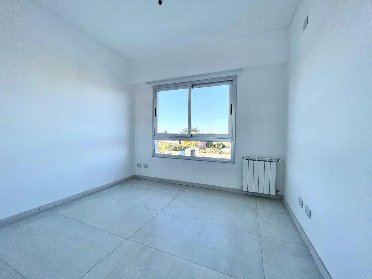 VENTA DEPTO ITUZAINGO NORTE 2AMB BALCON COCHERA 4